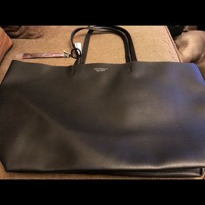 New Black VS tote 🔥